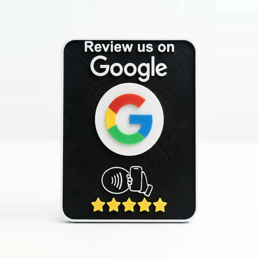 Cartel de reseñas Google con NFC, diseño «Review us on Google» en inglés, impreso en 3D en negro con el logo de Google a color y cinco estrellas